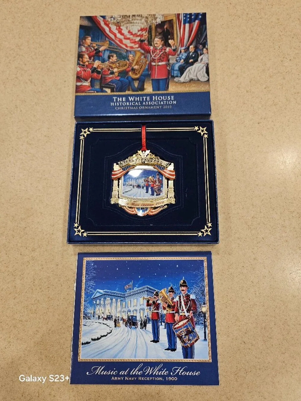 2010 THE WHITE HOUSE HISTORICAL ASSOCIATION CHRISTMAS HOLIDAY ANNUAL ORNAMENT